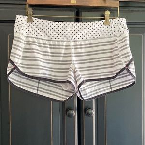 LULULEMON SHORT